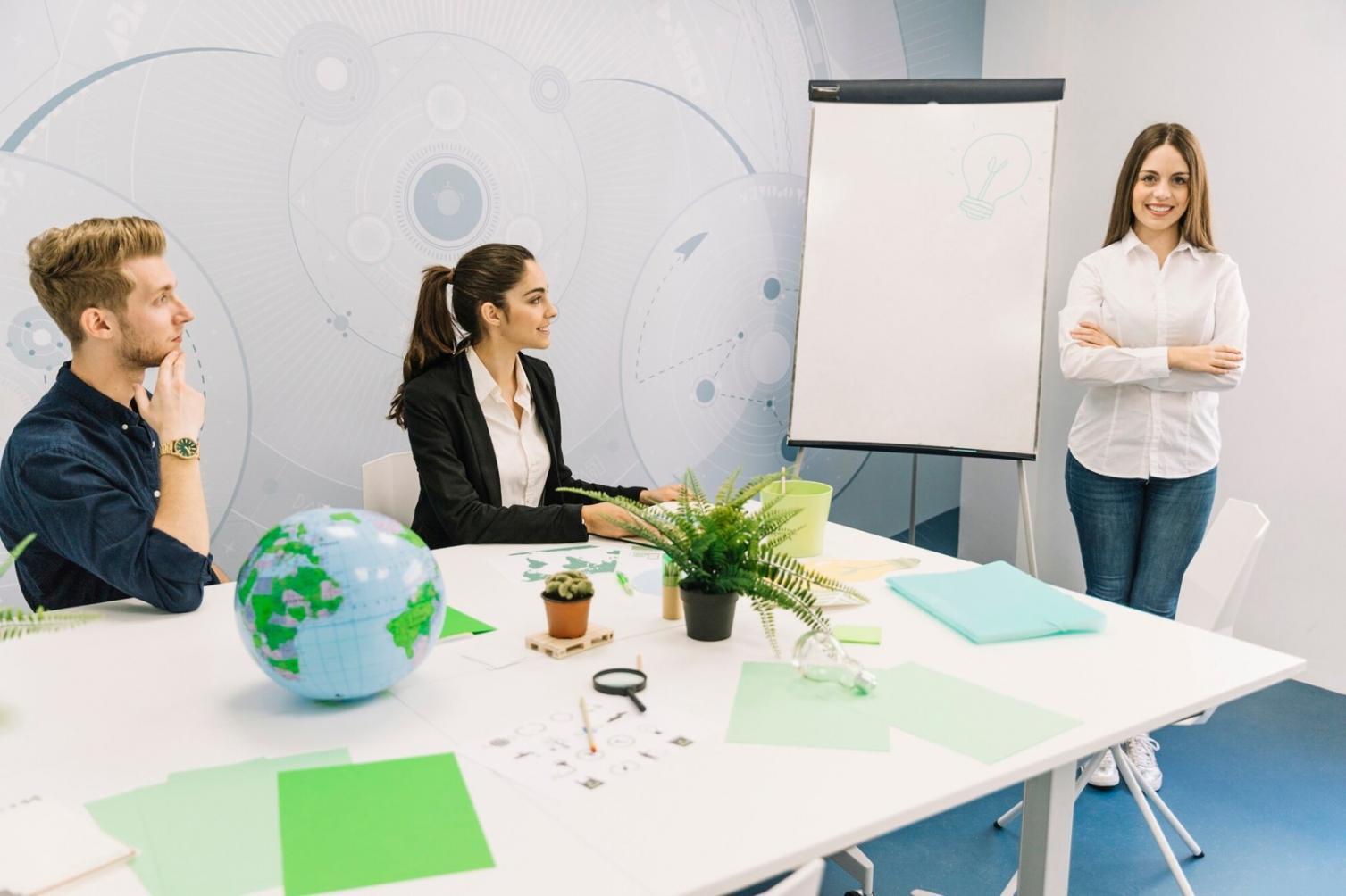 Notre équipe norentariqlo travaillant sur des solutions de gestion financière
